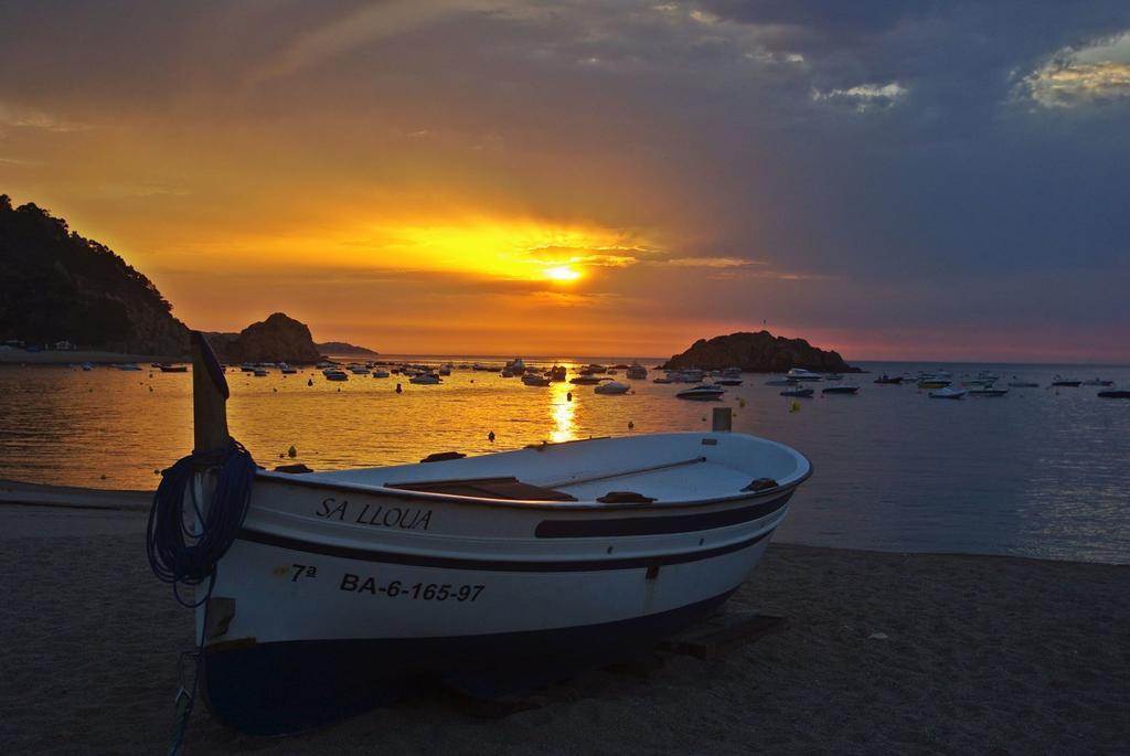 Lets Holidays Tossa De Mar Beach Apartment المظهر الخارجي الصورة